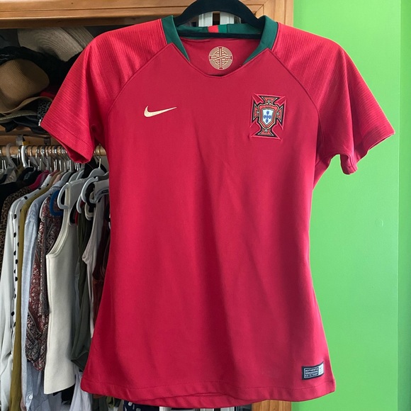 Nike Red Dri-FIT Portugal Jersey with Gold Emblem - Picture 1 of 4